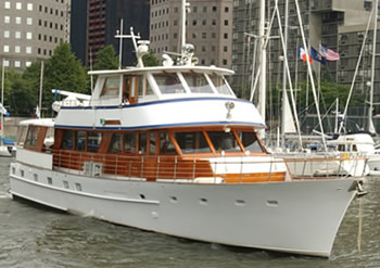 Calypso Yacht sailing in the Hudson River
